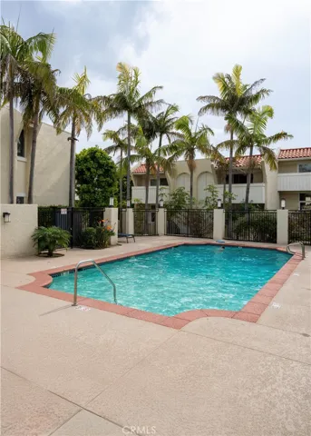423 2nd, Hermosa Beach, California 90254