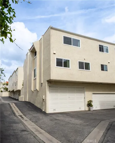 423 2nd, Hermosa Beach, California 90254