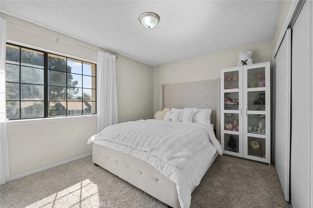 5389 Evergem Avenue, Palmdale, California 93552 home-pic-41