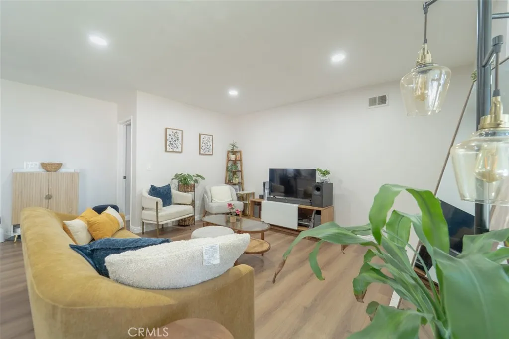 5185 N Banna, Covina, California 91724 home-pic-10