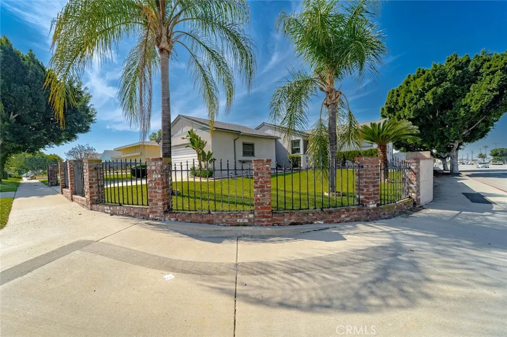 5185 N Banna, Covina, California 91724 home-pic-2