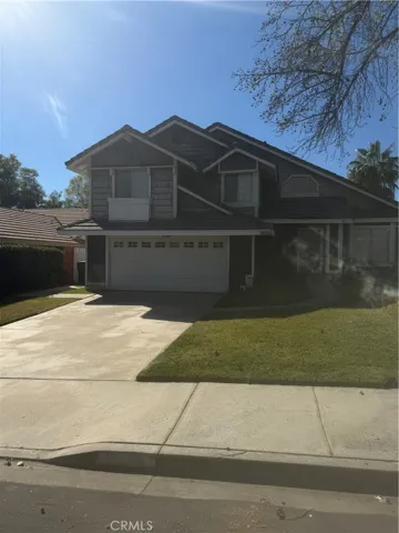 Front yard view