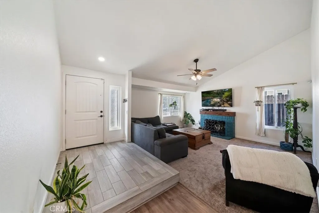 2544 Sunflower, San Bernardino, California 92407 home-pic-5