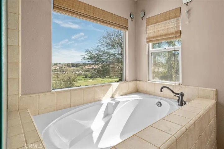 Deep soaking​​‌​​​​‌​​‌‌​​‌​​​‌‌​​​‌​​‌‌​​‌‌​​‌‌​​​​ tub