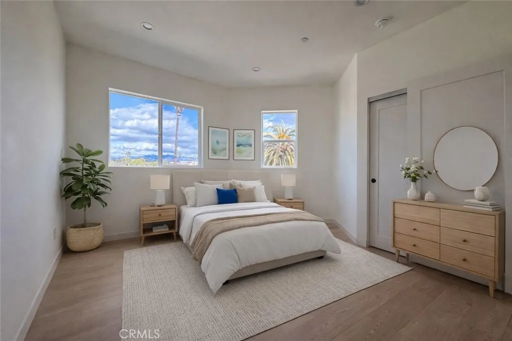 415 N La Fayette Park, Los Angeles, California 90026 home-pic-12