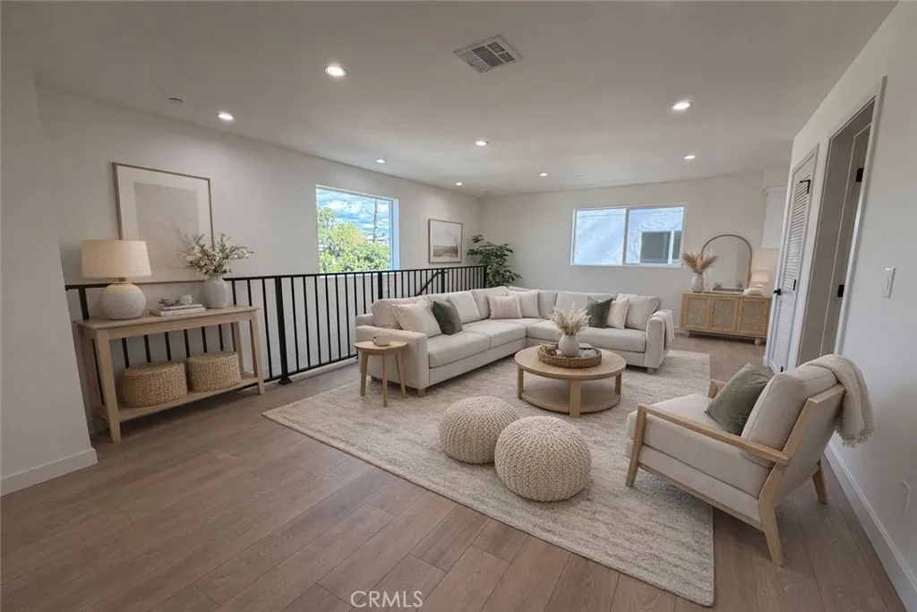 415 N La Fayette Park, Los Angeles, California 90026 home-pic-22