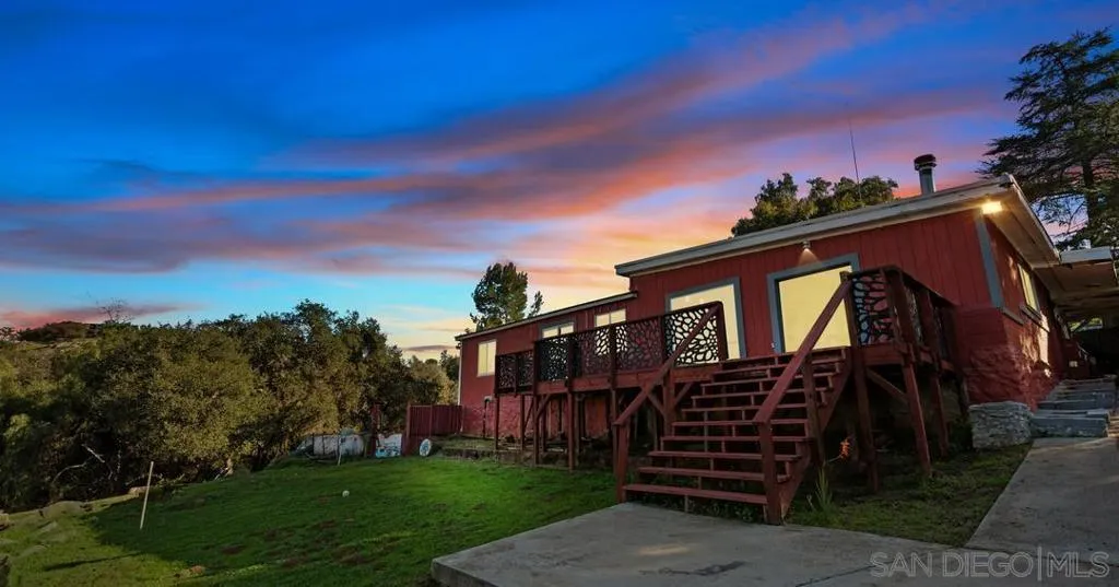 1819 Lilac Lane, Alpine, California 91901 home-pic-1