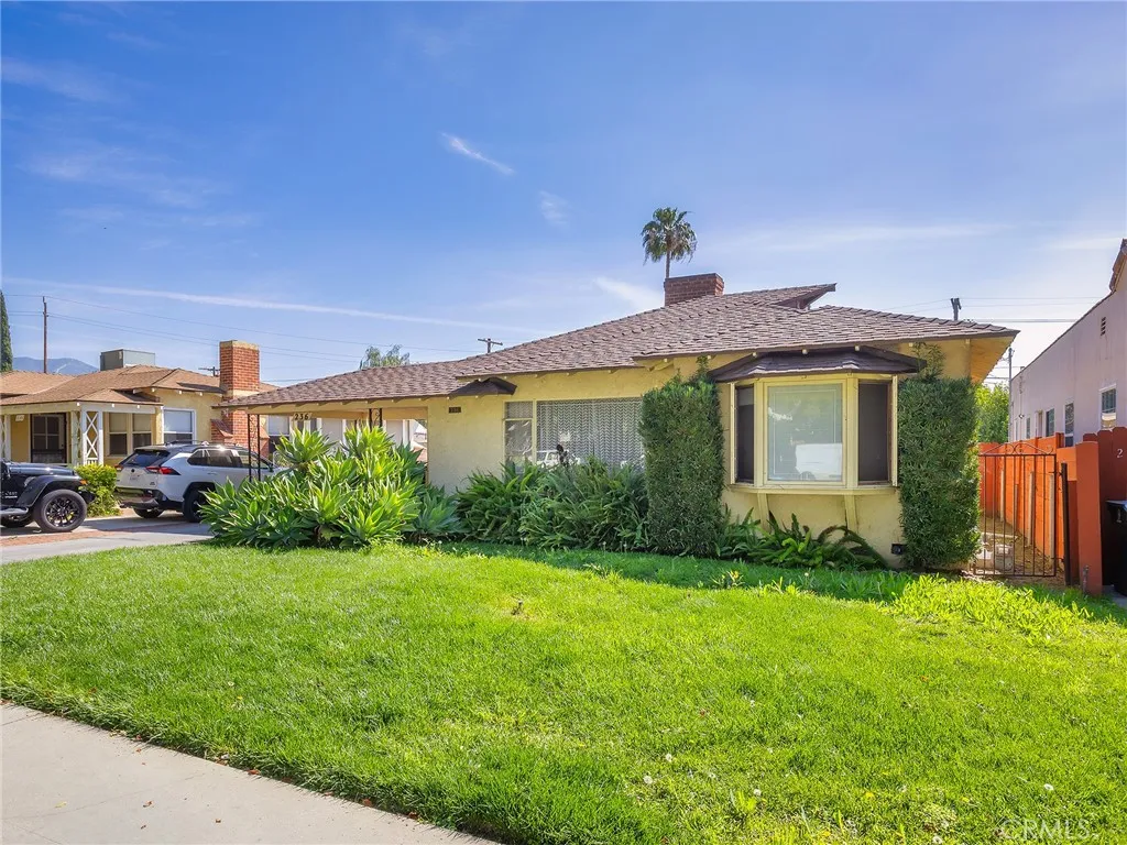 236 W Providencia Avenue, Burbank, California 91502 home-pic-42