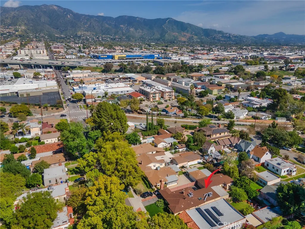 236 W Providencia Avenue, Burbank, California 91502 home-pic-54