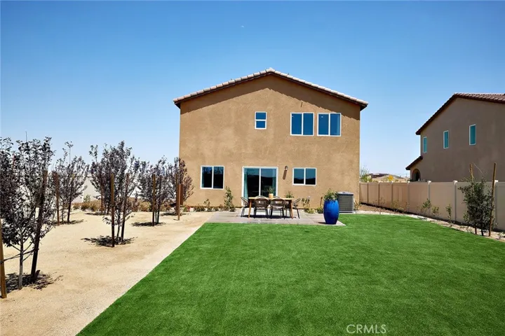 MODEL HOME BACK YARD