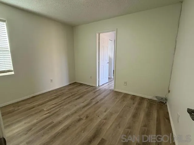 23930 Elsinore Lane, Menifee, California 92587 home-pic-9
