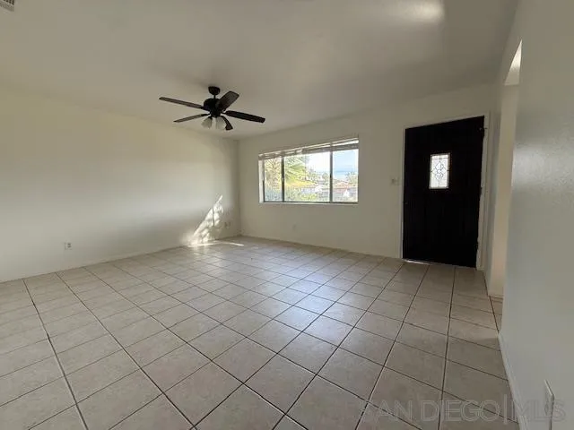 23930 Elsinore Lane, Menifee, California 92587 home-pic-7