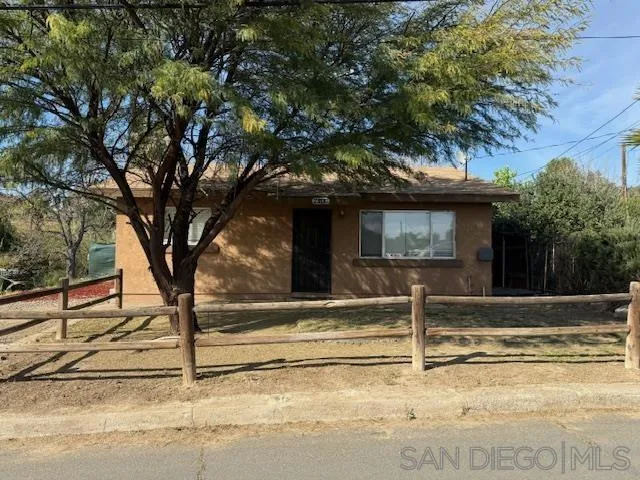 23930 Elsinore Lane, Menifee, California 92587 home-pic-2