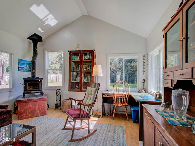 Office/guest room