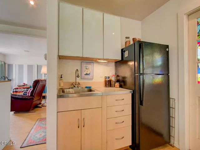 Refrigerator and 2nd sink