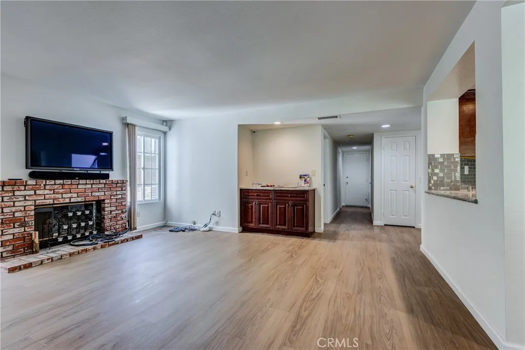 617 Calle Santa Barbara, San Dimas, California 91773 home-pic-16