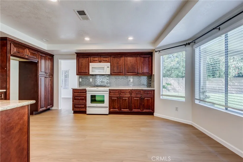 617 Calle Santa Barbara, San Dimas, California 91773 home-pic-14