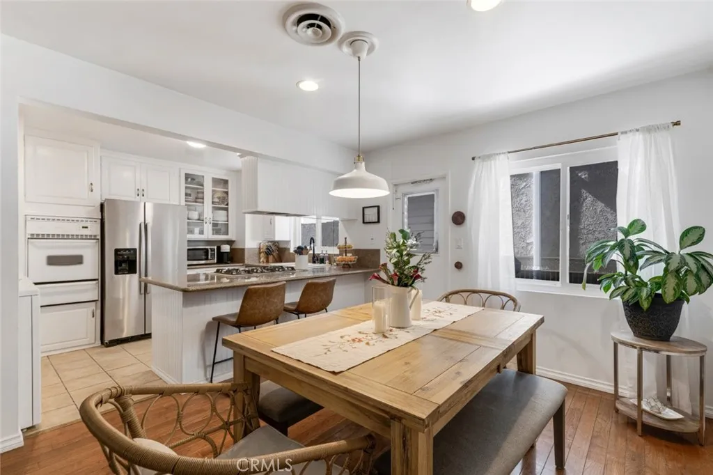 14238 Dickens Street 3, Sherman Oaks, California 91423 home-pic-9