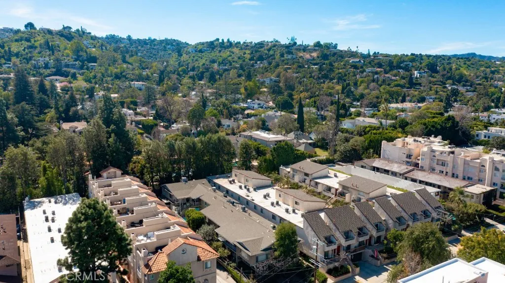 14238 Dickens Street 3, Sherman Oaks, California 91423 home-pic-25