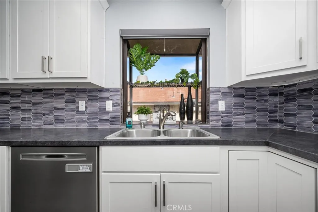 7774 Ramsdale Way, Stanton, California 90680 home-pic-19