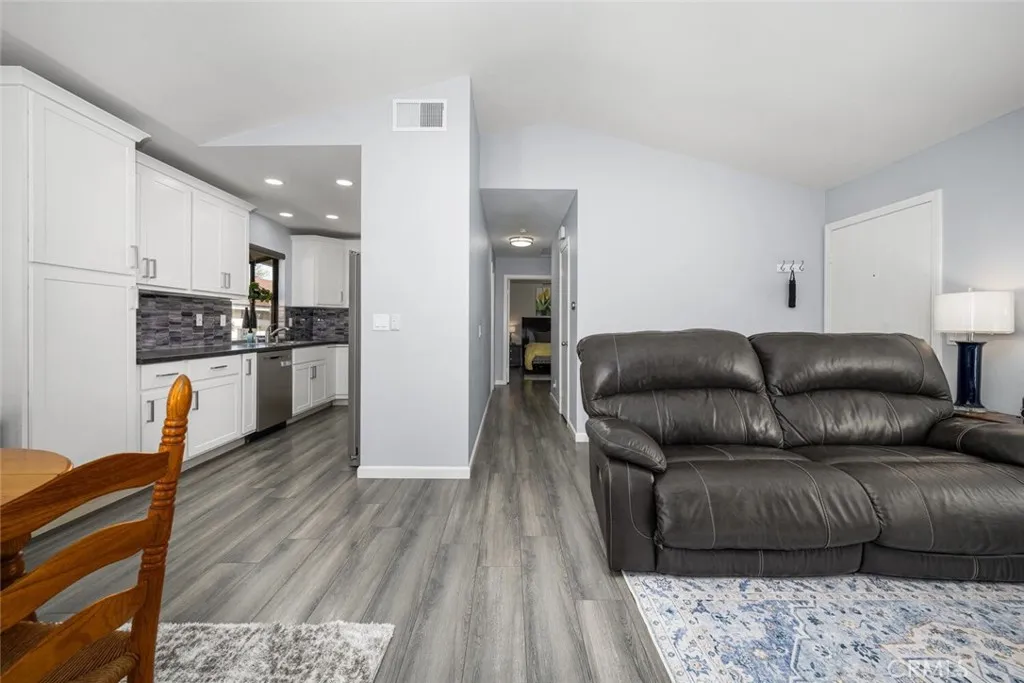 7774 Ramsdale Way, Stanton, California 90680 home-pic-10