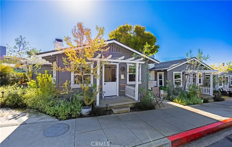 389 Park, Laguna Beach, California 92651