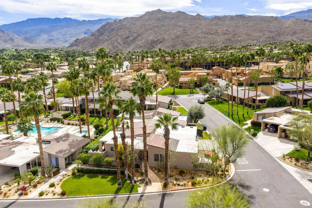 48910 Noline Place, Palm Desert, California 92260 home-pic-48