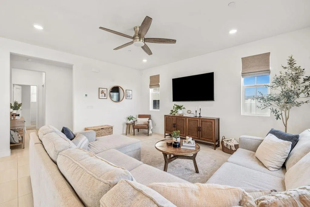 41462 Harvey Mudd Drive, Palm Desert, California 92211 home-pic-32