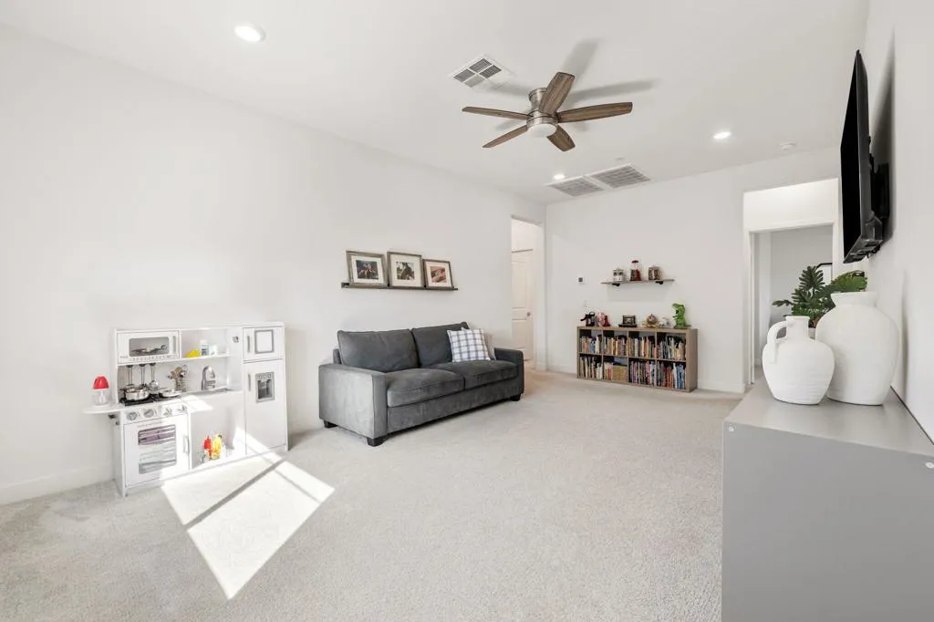 41462 Harvey Mudd Drive, Palm Desert, California 92211 home-pic-15
