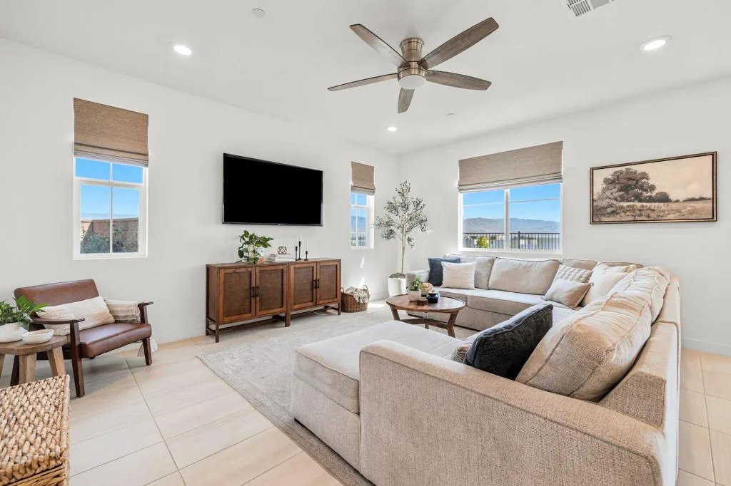 41462 Harvey Mudd Drive, Palm Desert, California 92211 home-pic-36