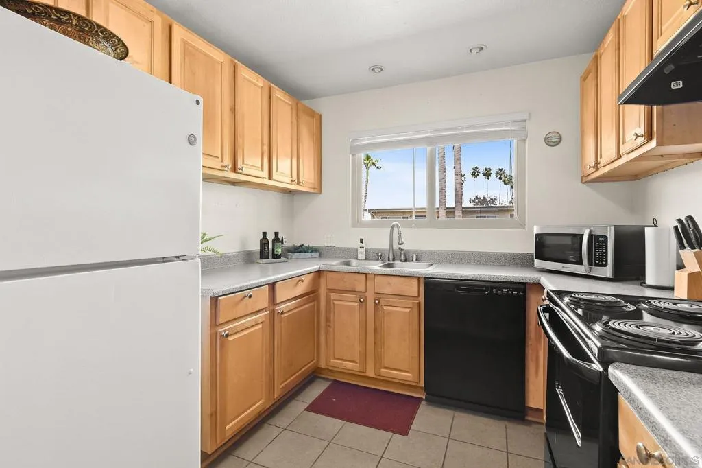 403 Emerald Ave Apt 8, El Cajon, California 92020 home-pic-13