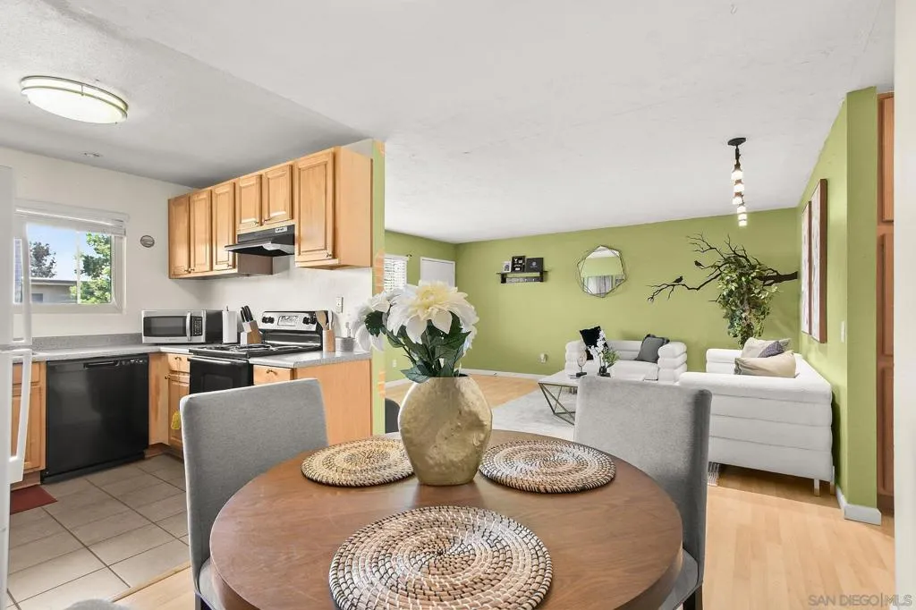 403 Emerald Ave Apt 8, El Cajon, California 92020 home-pic-12