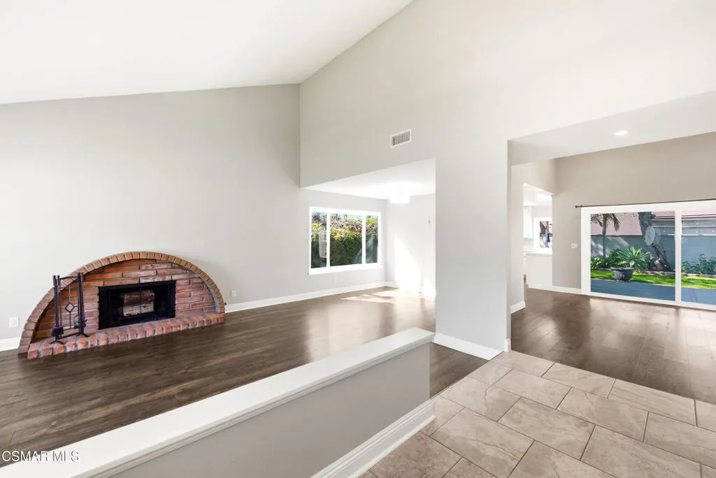 2249 St Clair Avenue, Simi Valley, California 93063 home-pic-6