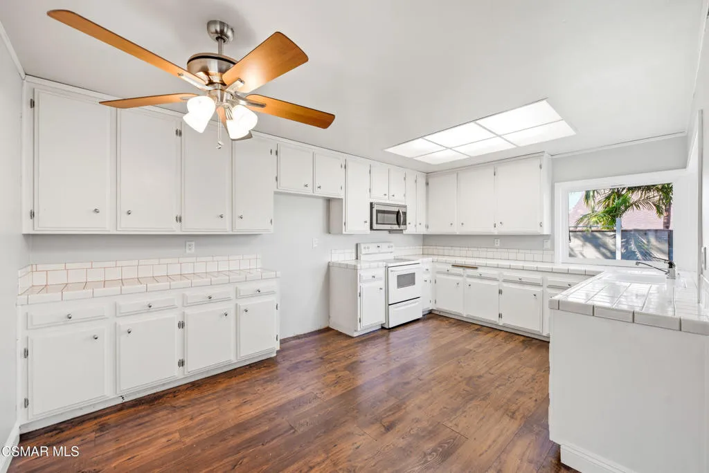 2249 St Clair Avenue, Simi Valley, California 93063 home-pic-20