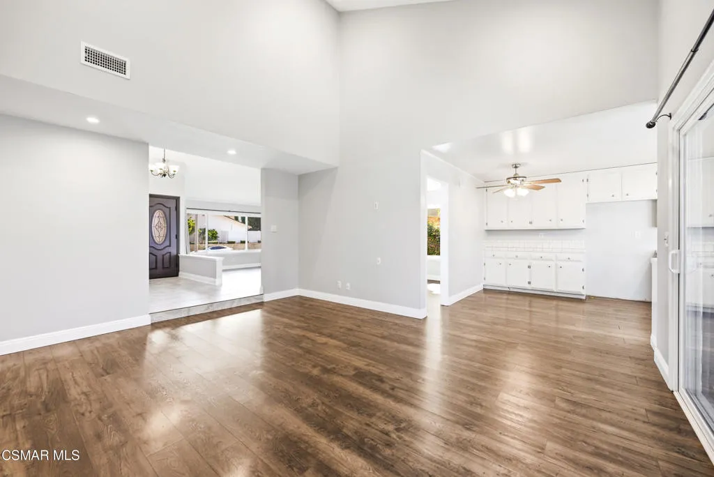 2249 St Clair Avenue, Simi Valley, California 93063 home-pic-19