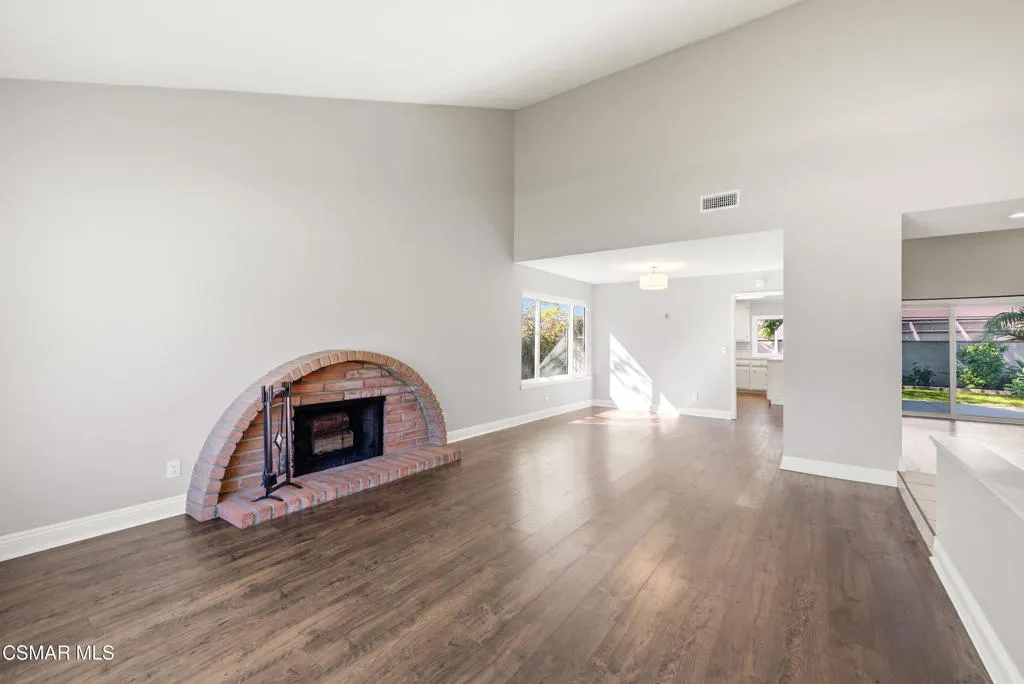 2249 St Clair Avenue, Simi Valley, California 93063 home-pic-12