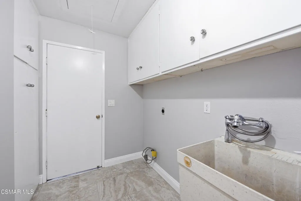 2249 St Clair Avenue, Simi Valley, California 93063 home-pic-43