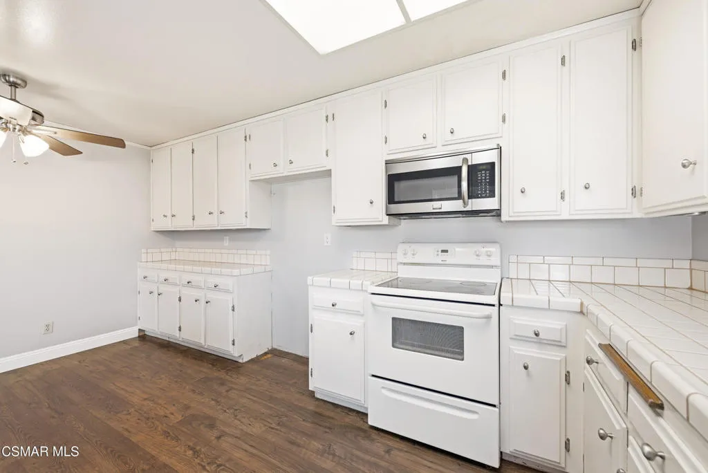 2249 St Clair Avenue, Simi Valley, California 93063 home-pic-23
