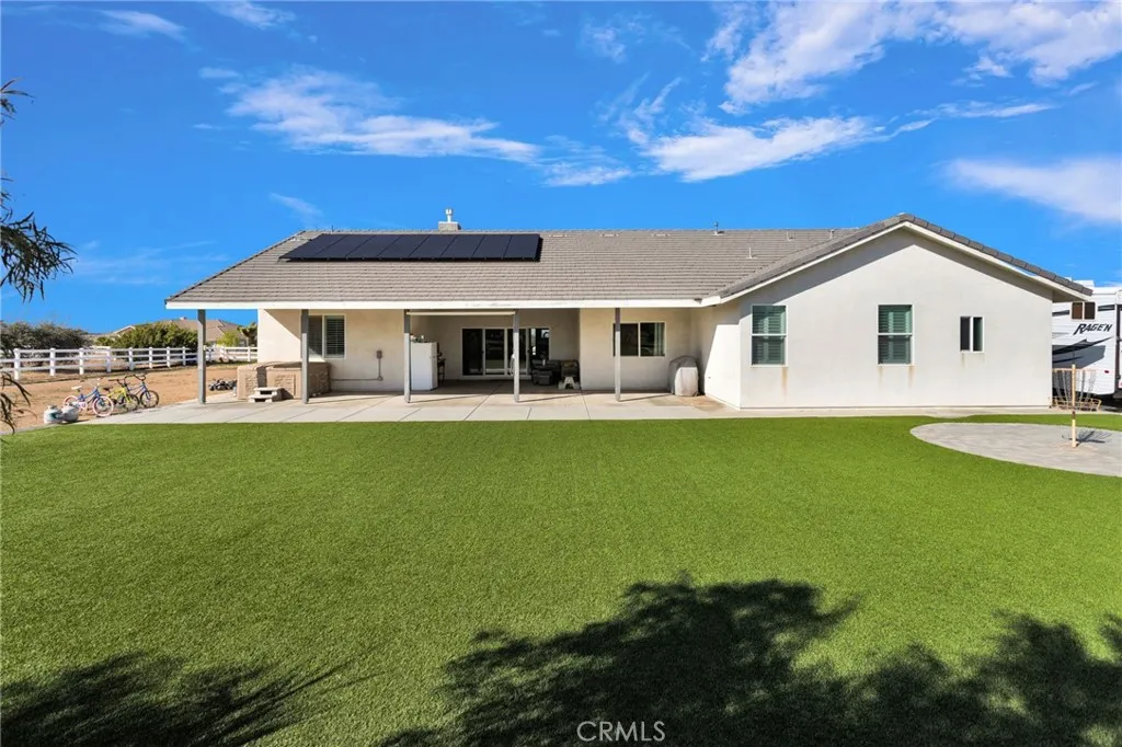 9177 Taylor Way, Phelan, California 92371 home-pic-35
