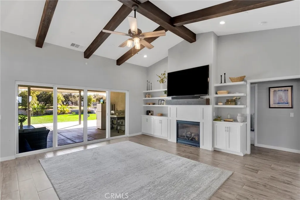 9177 Taylor Way, Phelan, California 92371 home-pic-6