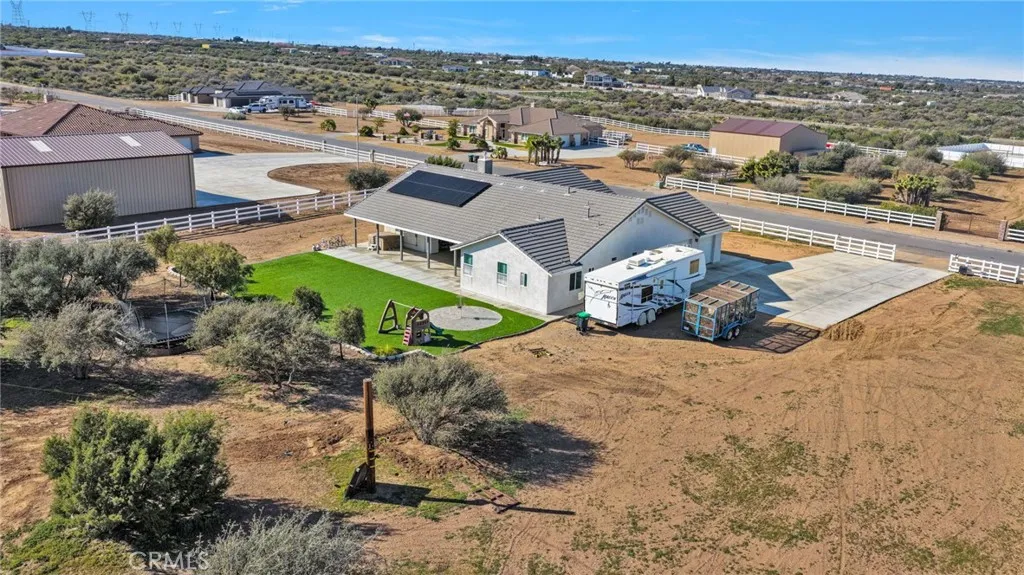 9177 Taylor Way, Phelan, California 92371 home-pic-43