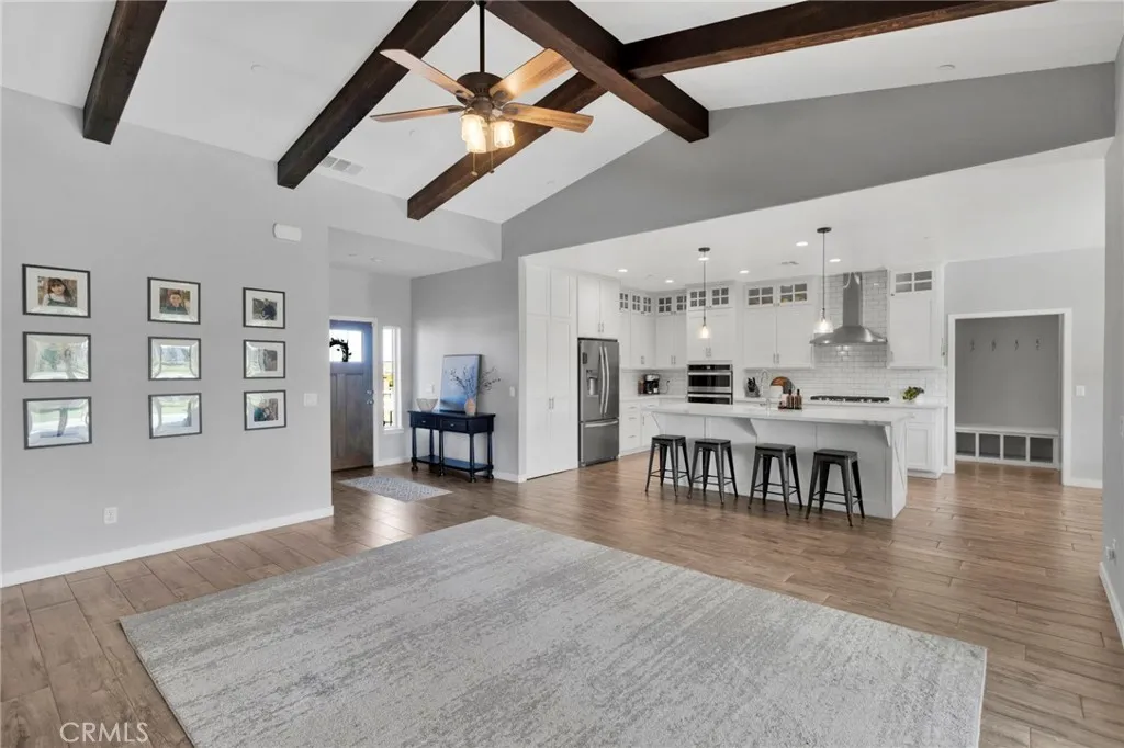 9177 Taylor Way, Phelan, California 92371 home-pic-3