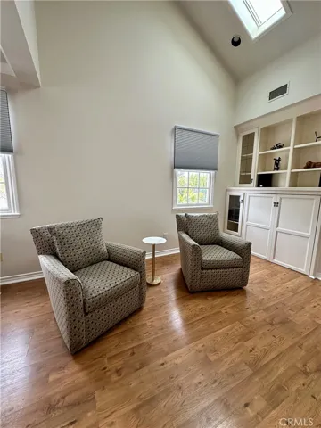 Primary suite sitting room