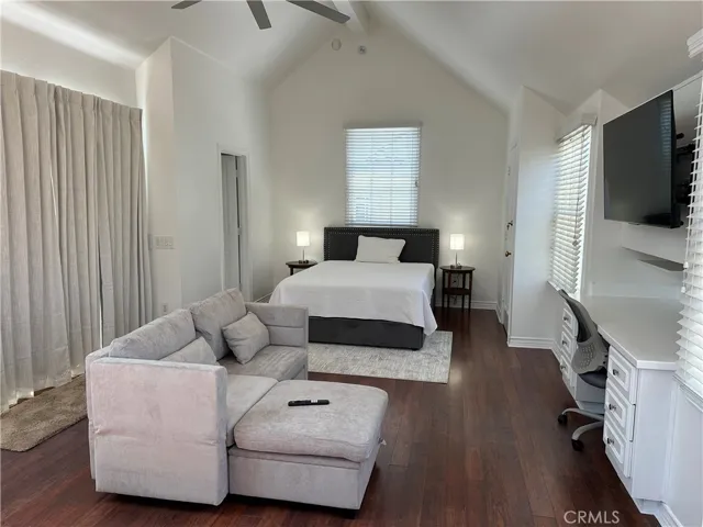 Third bedroom suite