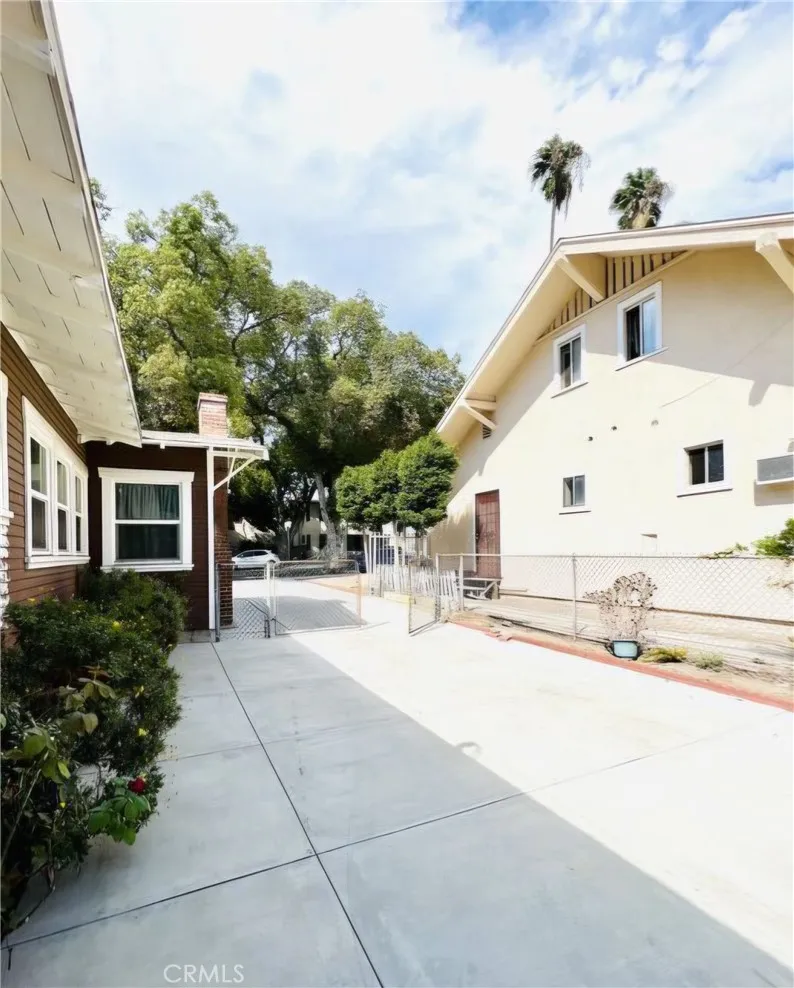 328 W California, Glendale, California 91203 home-pic-24