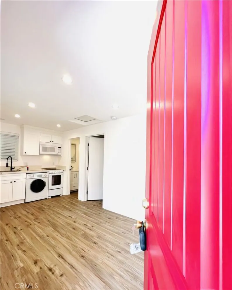 328 W California, Glendale, California 91203 home-pic-20