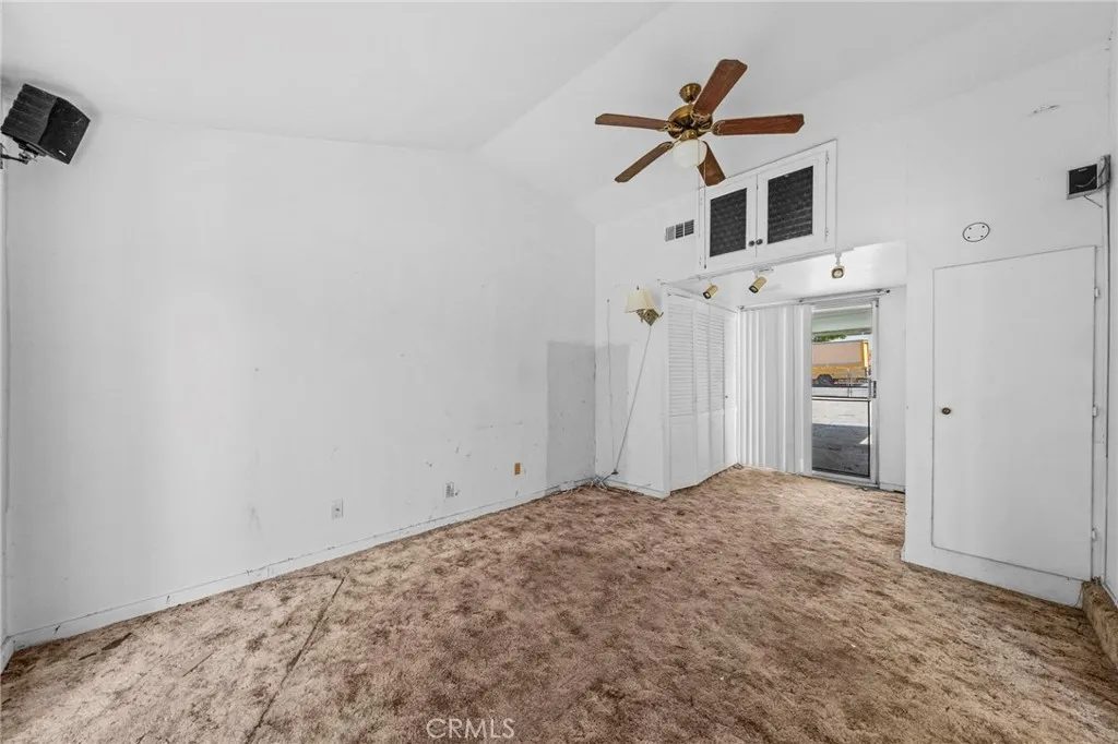 856 Via Bernardo, Corona, California 92882 home-pic-19