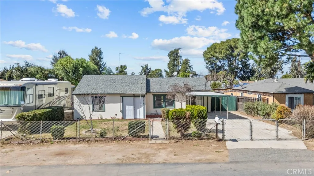856 Via Bernardo, Corona, California 92882 home-pic-1