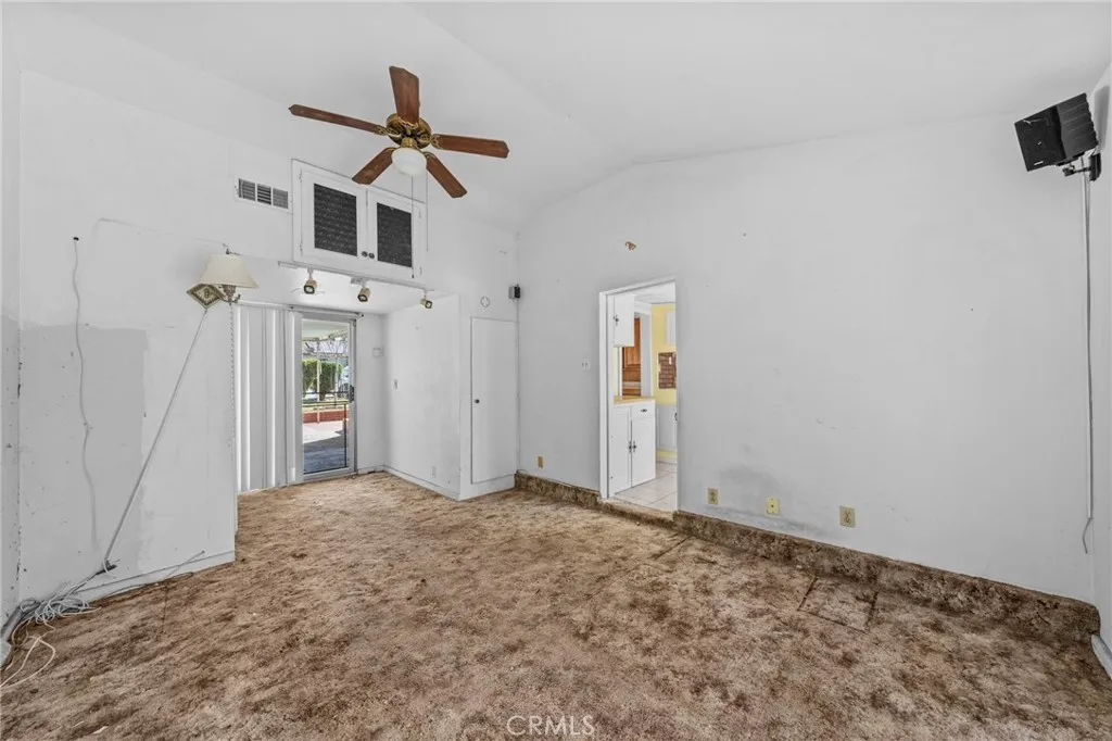 856 Via Bernardo, Corona, California 92882 home-pic-18