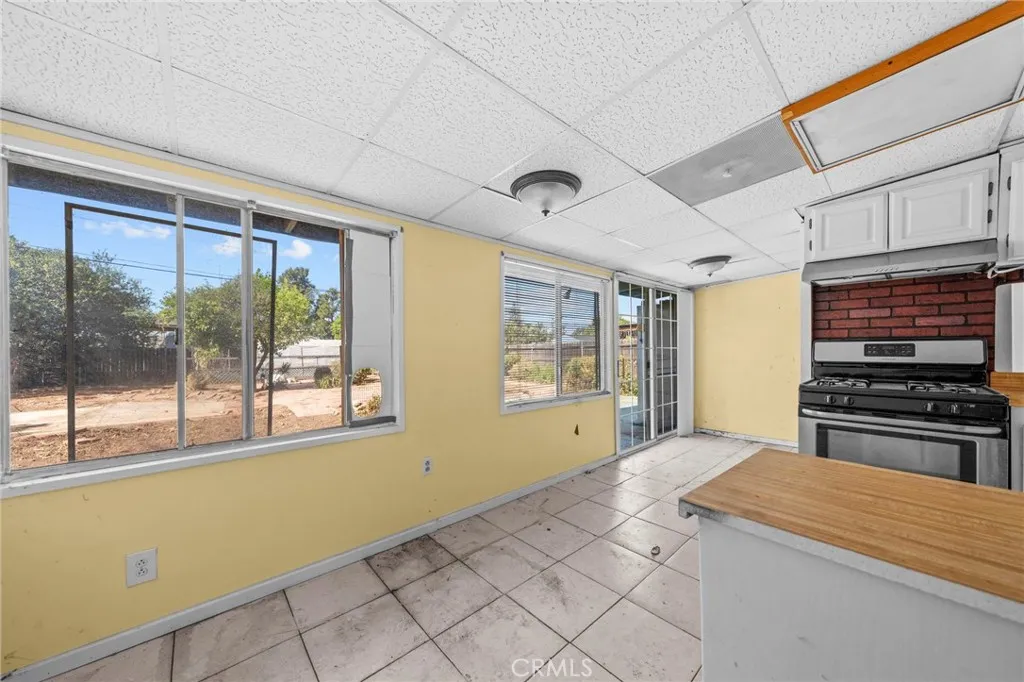 856 Via Bernardo, Corona, California 92882 home-pic-20
